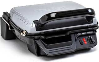 Tefal Ultra Compact Grill électrique, Position barbecue, 2000 W, Cuisson  saine, Plaques antiadhésives compatibles lave-vaisselle, Bac de  récupération des jus, Thermostat réglable, Polyvalent GR305012 : :  Cuisine et Maison